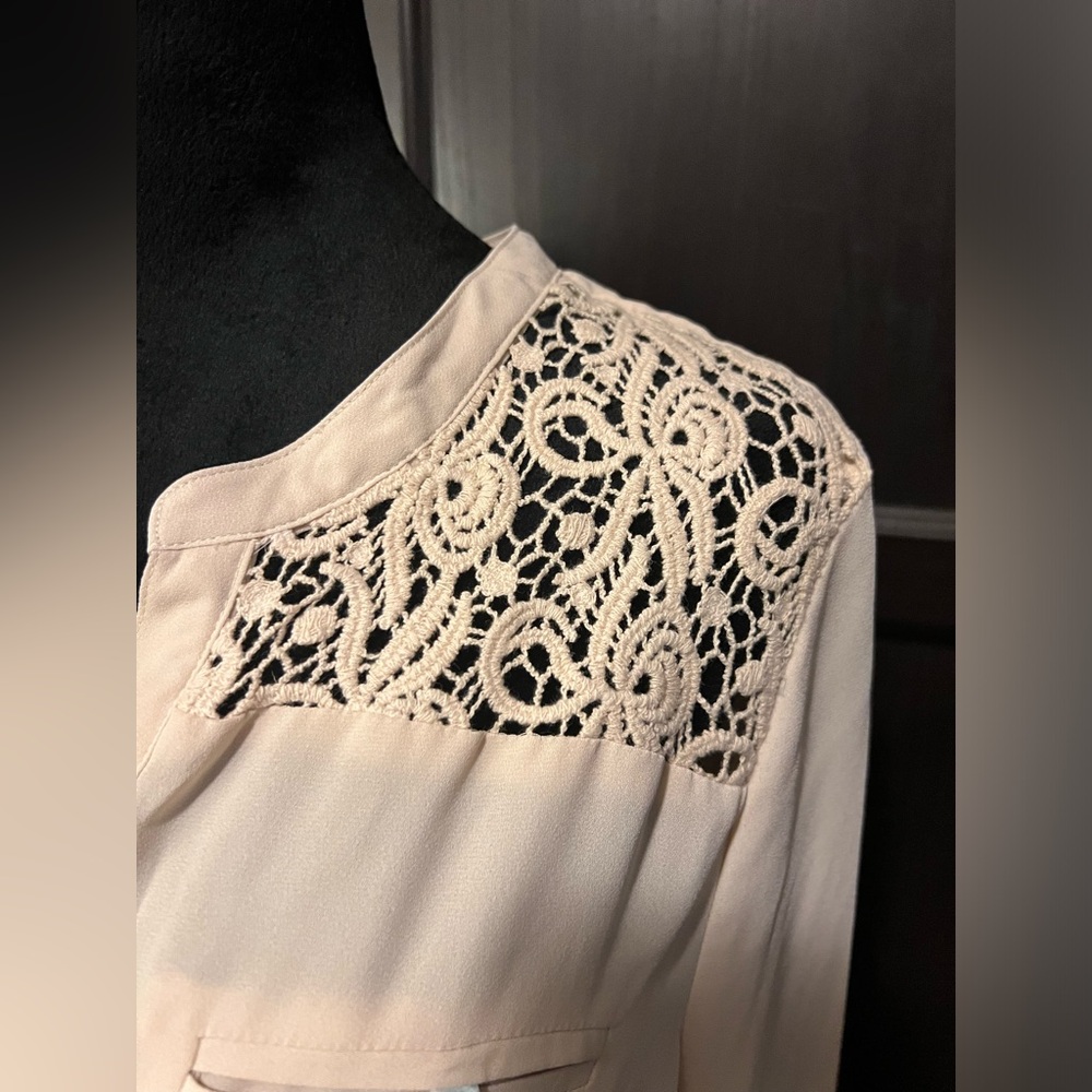 Blouse - Picture 4 of 5